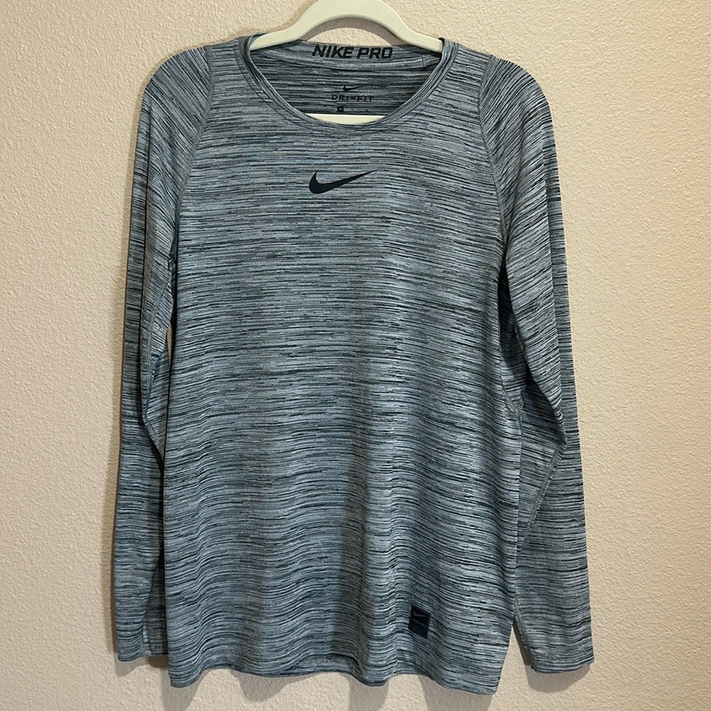 NIKE PRO Men’s Dri-Fit Tight Long Sleeve Performance Tee, Size M, EUC